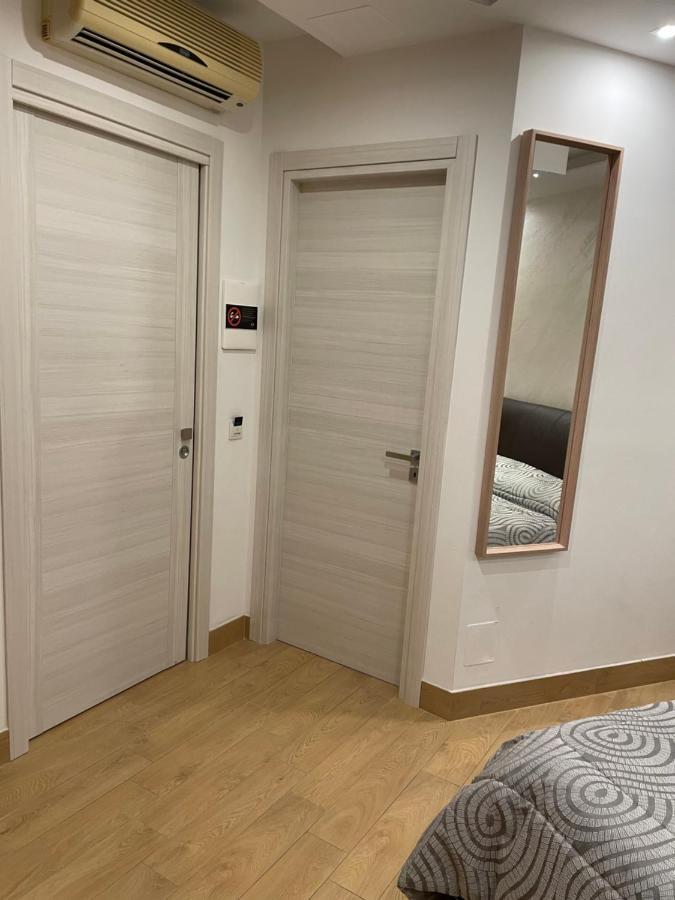 Bed & Breakfast Rossini Luxury 2